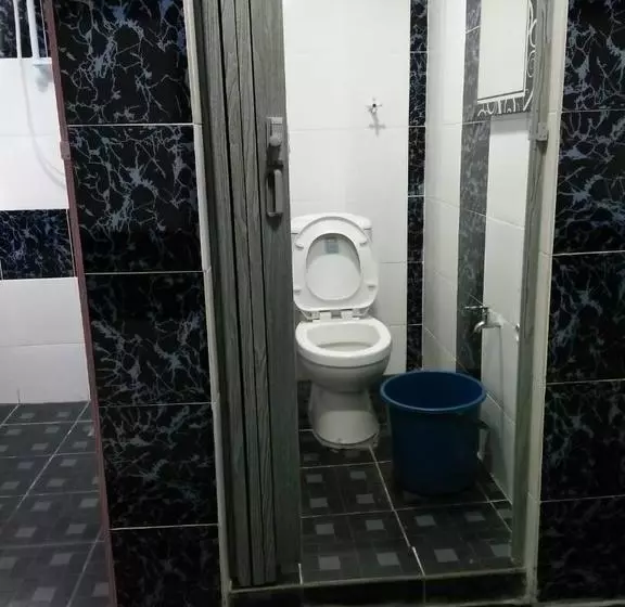 R&r Budget Inn  Hostel