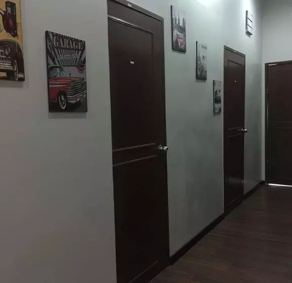 R&r Budget Inn  Hostel