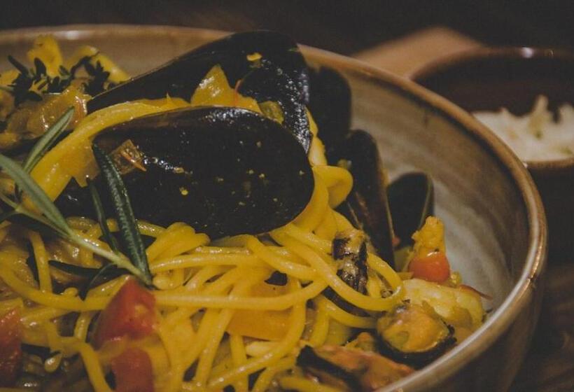 住宿加早餐  Cafe Restaurant Leo