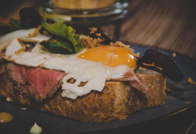 住宿加早餐  Cafe Restaurant Leo