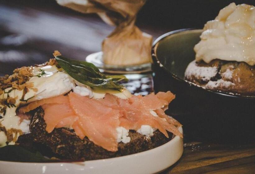 住宿加早餐  Cafe Restaurant Leo