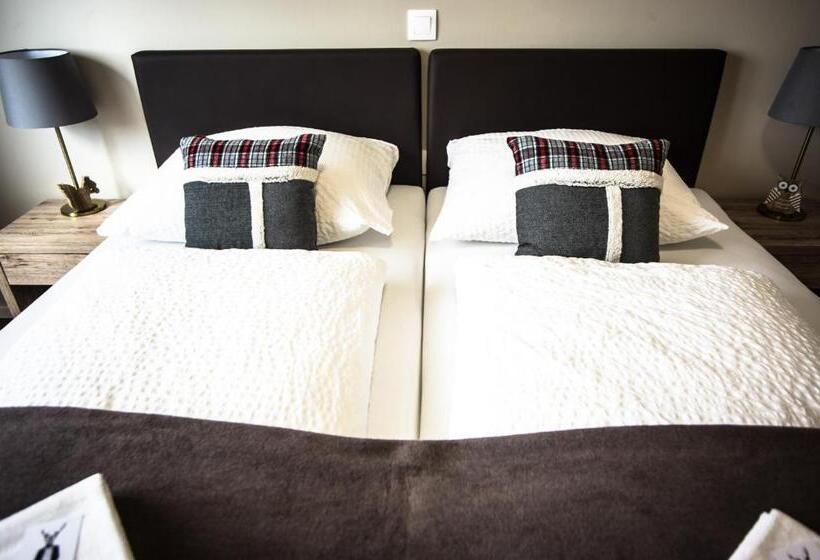 住宿加早餐  Cafe Restaurant Leo