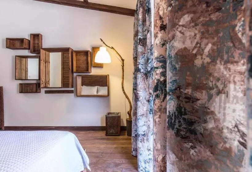 Aamiaismajoitus (B&B) Gi̇ri̇ti̇mu Evleri̇