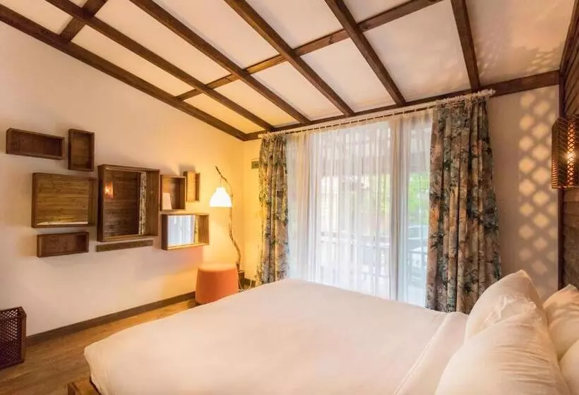 Aamiaismajoitus (B&B) Gi̇ri̇ti̇mu Evleri̇