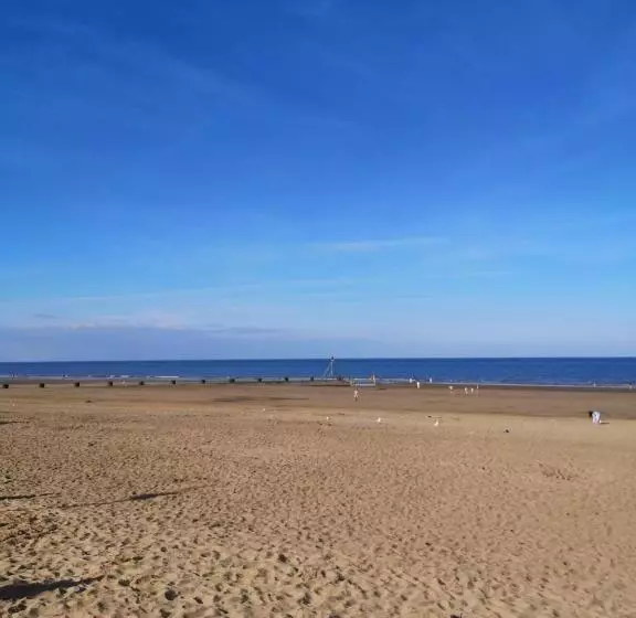 Aamiaismajoitus (B&B) White Cottage B And B