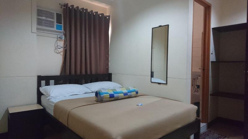 Hotel Calamba Pension Plaza