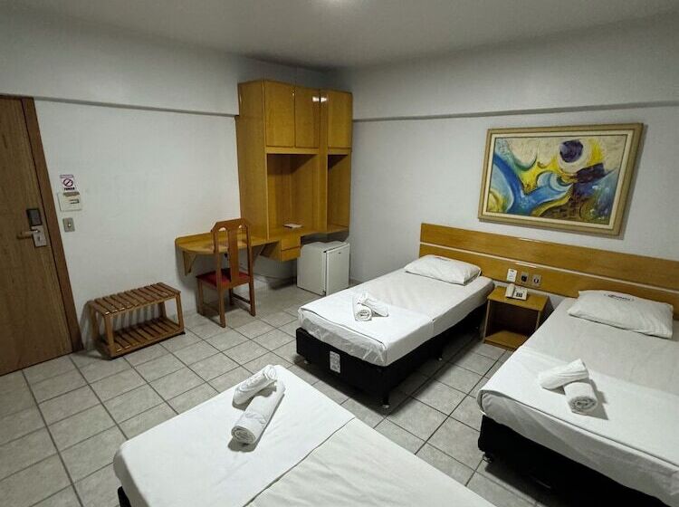 בית מלון כפרי Gemeos