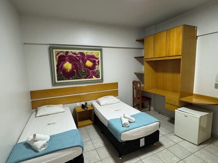 בית מלון כפרי Gemeos