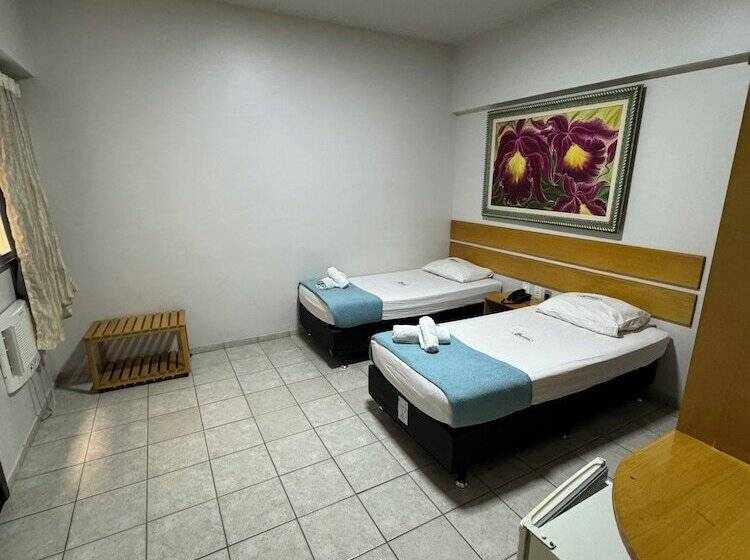 בית מלון כפרי Gemeos