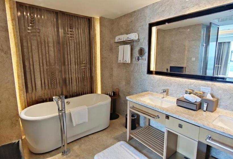 בית מלון כפרי Howard Johnson Xiangyu Plaza Linyi