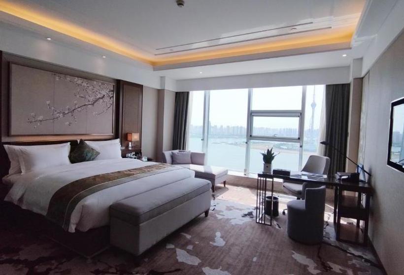 בית מלון כפרי Howard Johnson Xiangyu Plaza Linyi