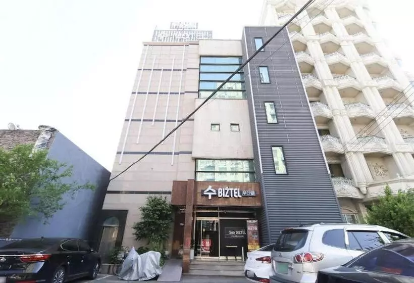 モーテル Subiztel