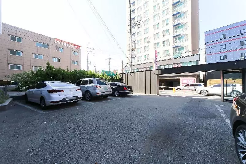 モーテル Subiztel