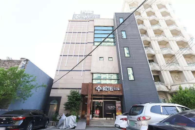 モーテル Subiztel