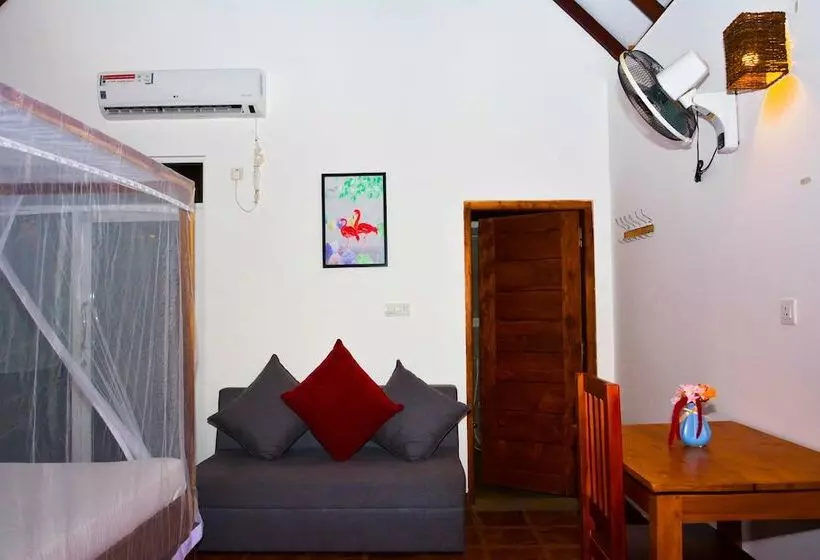 استراحتگاه Riva Del Sole Guest House