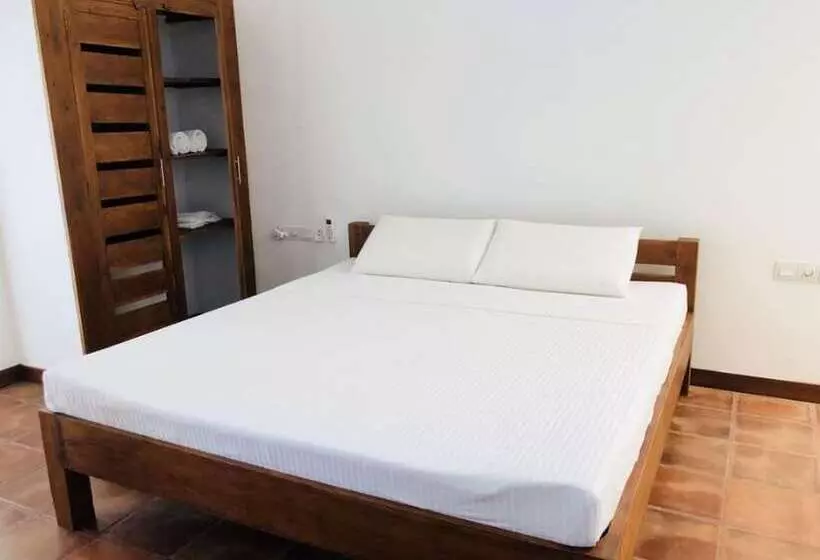 استراحتگاه Riva Del Sole Guest House