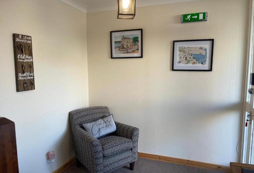 민박 Impala Guest House