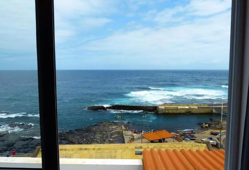 تختخواب و صبحانه Kasa Tambla