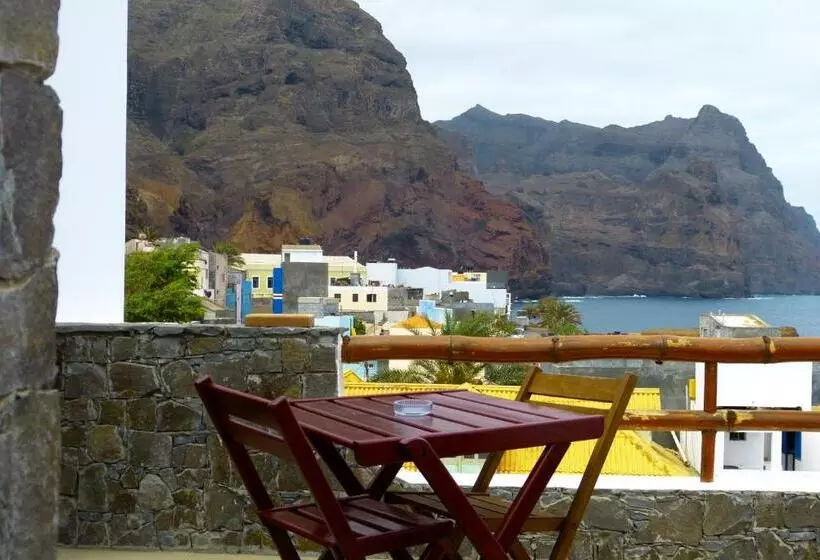 تختخواب و صبحانه Kasa Tambla