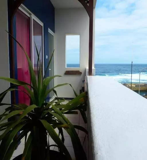 تختخواب و صبحانه Kasa Tambla