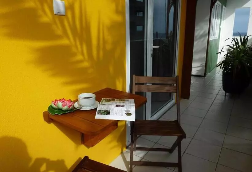 تختخواب و صبحانه Kasa Tambla