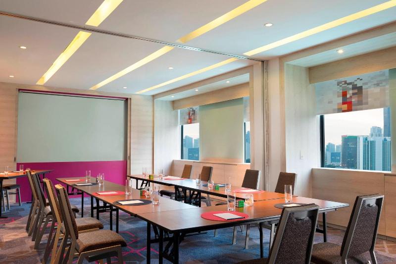 Hotel Aloft Jakarta Wahid Hasyim