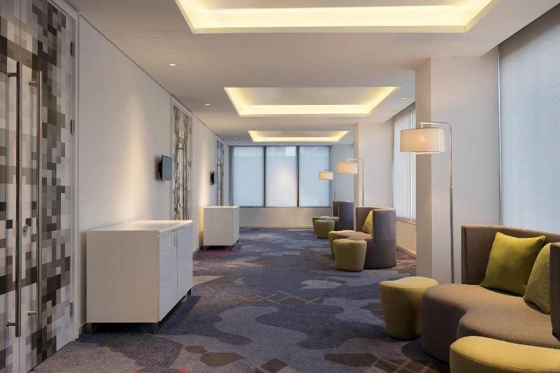 Hotel Aloft Jakarta Wahid Hasyim