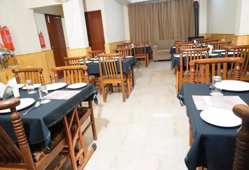 Hotelli Hukam S Holiday Home Kasol