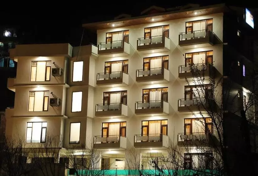 Hotelli Hukam S Holiday Home Kasol