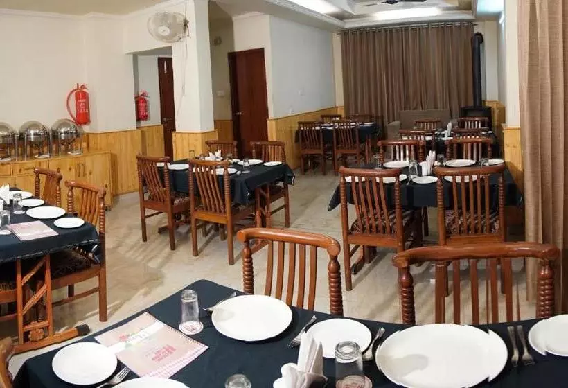 Hotelli Hukam S Holiday Home Kasol