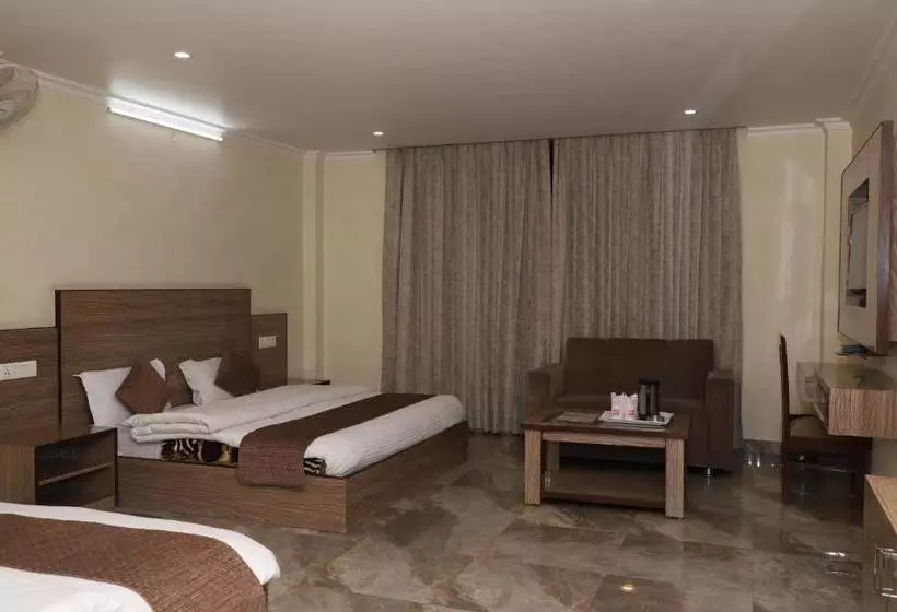 Hotelli Hukam S Holiday Home Kasol