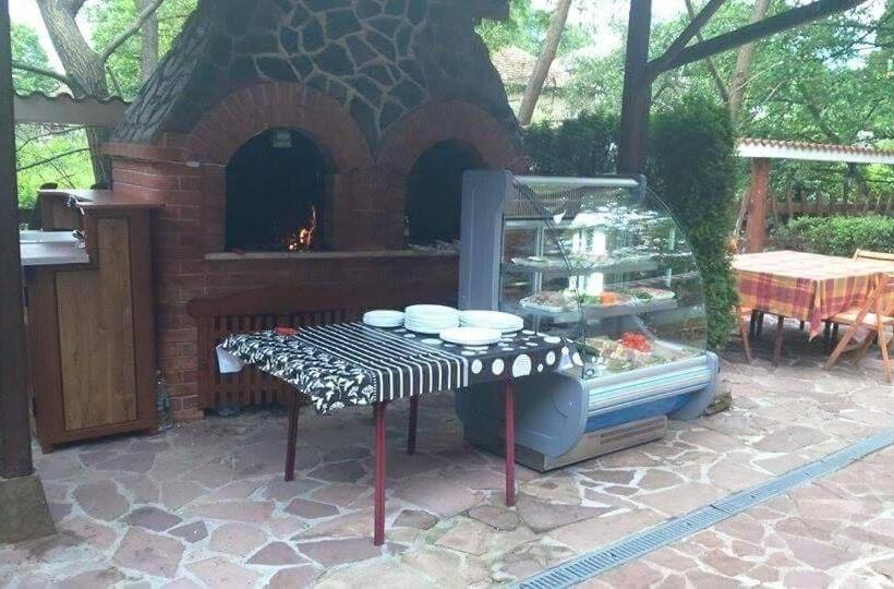 ホテル Restaurant Vodenitsata