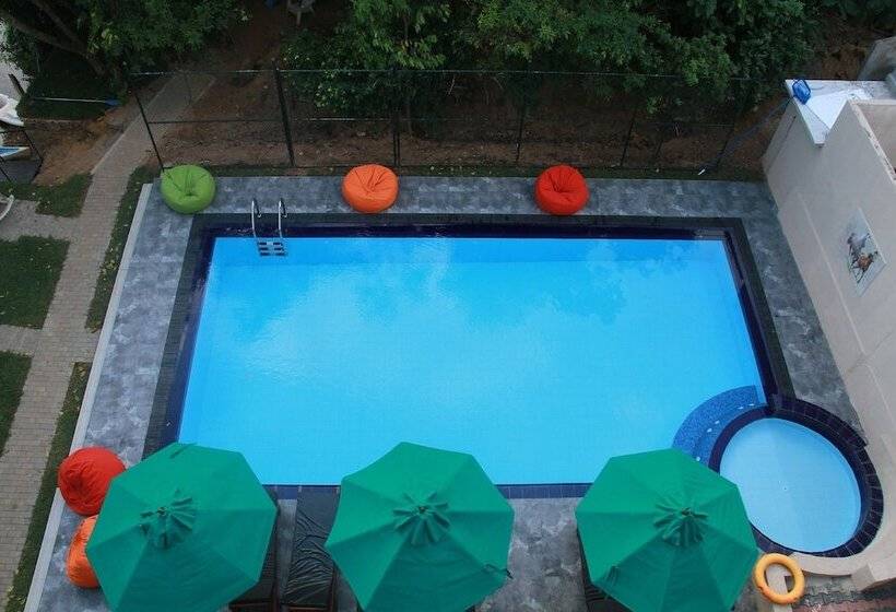 호텔 Sanu Lagoon Resort & Spa