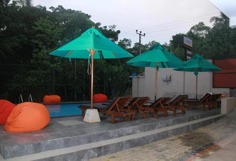 호텔 Sanu Lagoon Resort & Spa