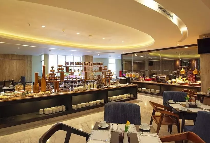 Hotelli The Sya Regency Palu By Soasia