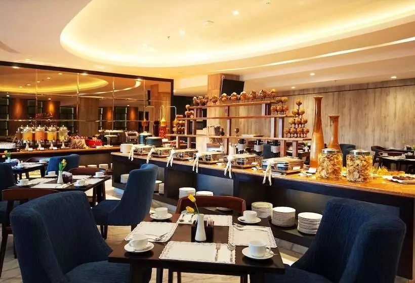 Hotelli The Sya Regency Palu By Soasia