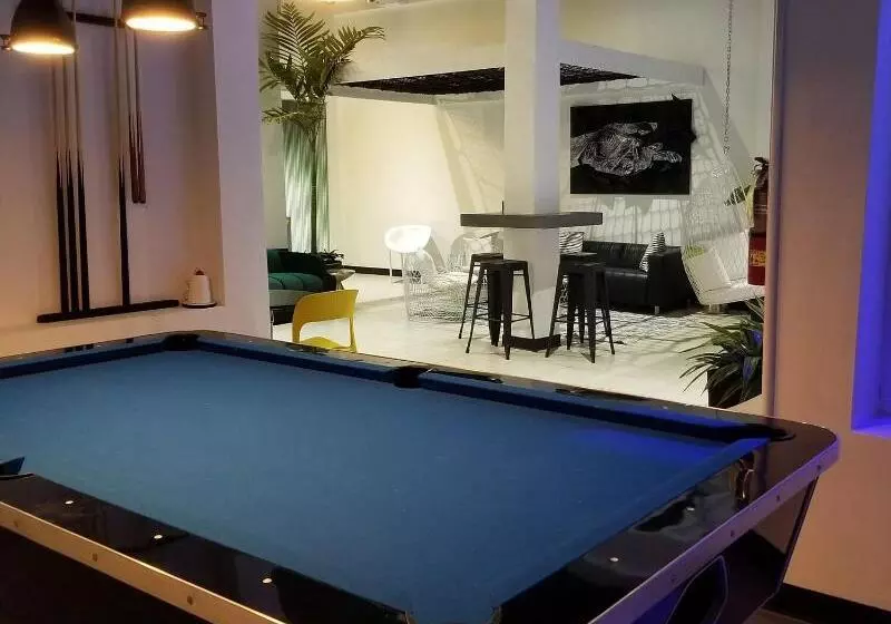 Nomada Urban Beach Hostel Calle Loiza