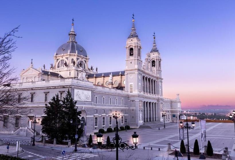 هاستل Chueca The Palmer House