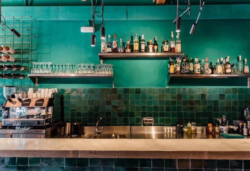 Bed and Breakfast Gare Du Nord