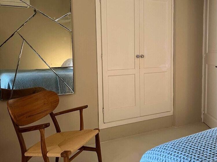 Bed and Breakfast Gare Du Nord