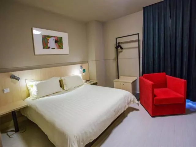 Hotelli Jinjiang Inn Wuxi Huishan District Government Wanda Plaza