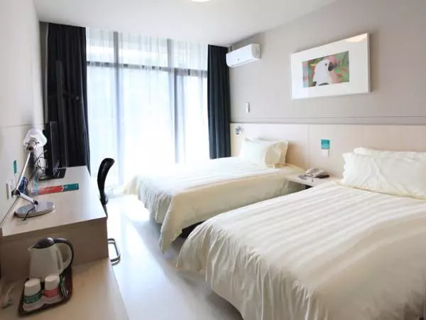 Hotelli Jinjiang Inn Wuxi Huishan District Government Wanda Plaza