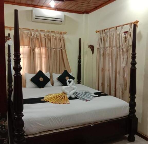 فندق Sakura Wood House