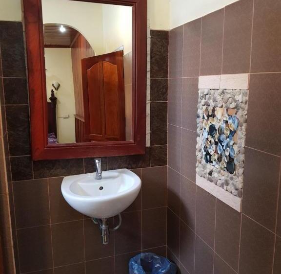 فندق Sakura Wood House