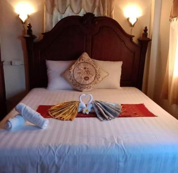 فندق Sakura Wood House