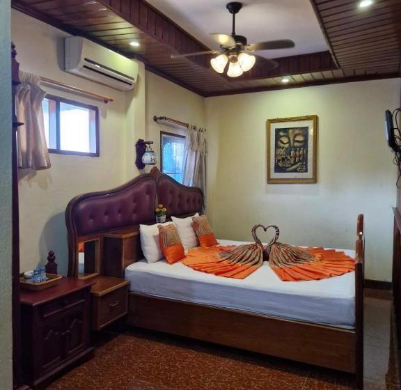 فندق Sakura Wood House