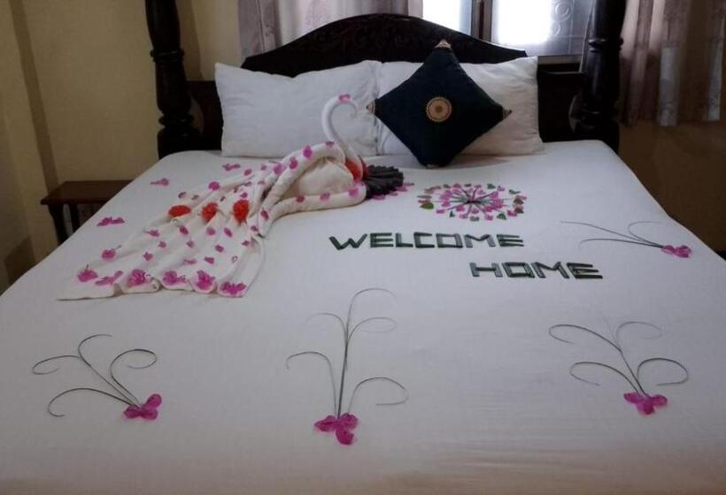 فندق Sakura Wood House