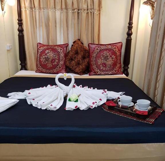 فندق Sakura Wood House