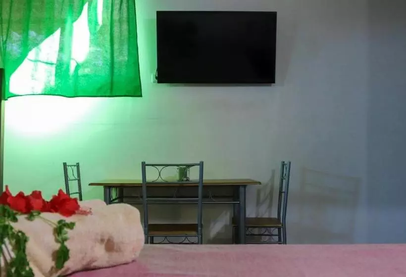 Tamahostel & Glamping