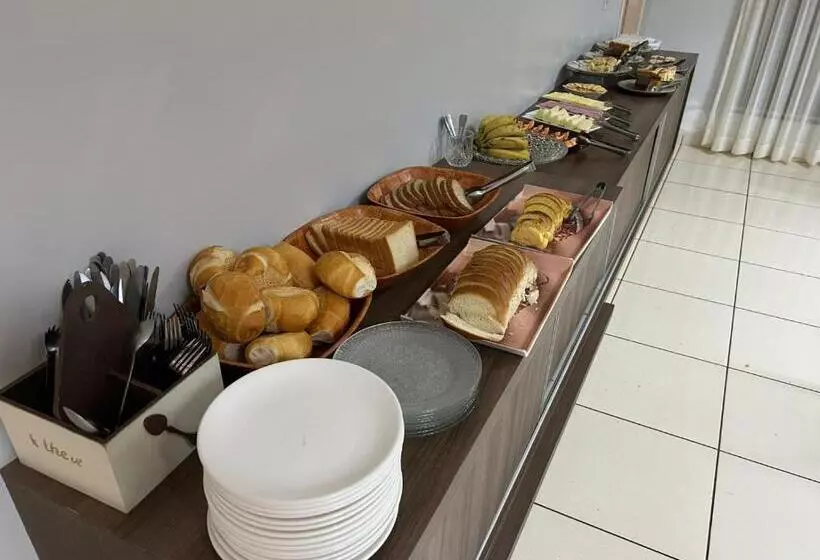 Vitória Hotel   Guaíra Pr